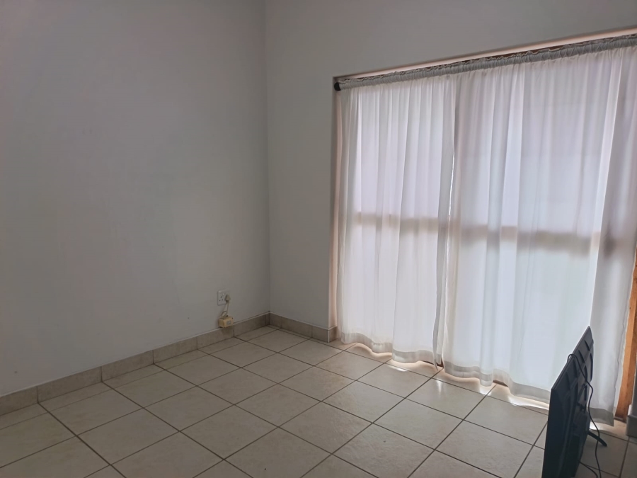 To Let 2 Bedroom Property for Rent in Jeffreys Bay Central Eastern Cape